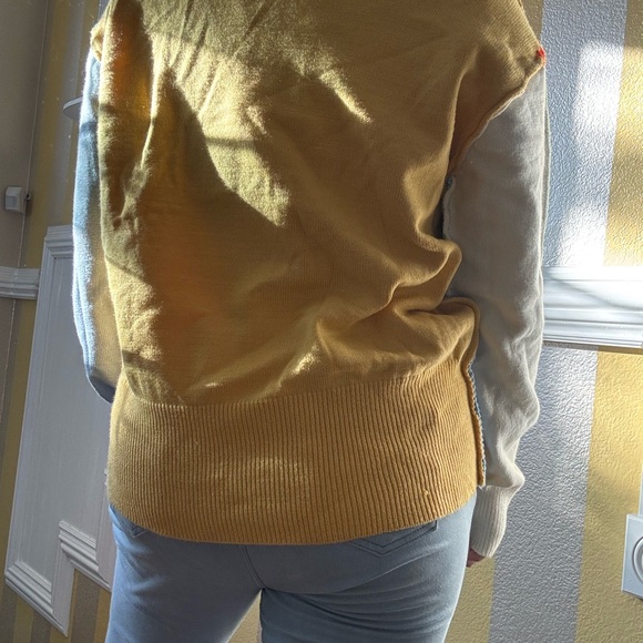 Colorful Bunny Patch Sweater New - Picture 8 of 9